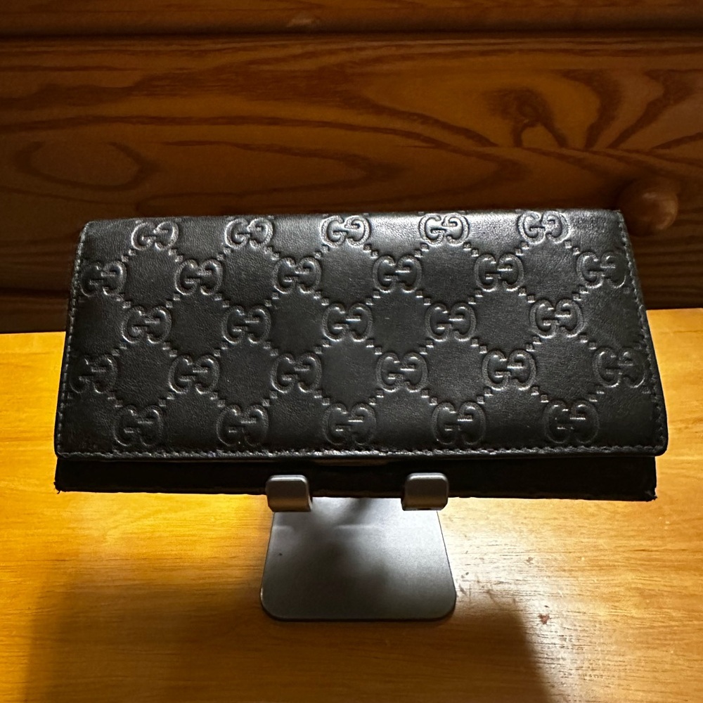 Gucci Black Embossed Leather Long Flap Wallet - Picture 2 of 12